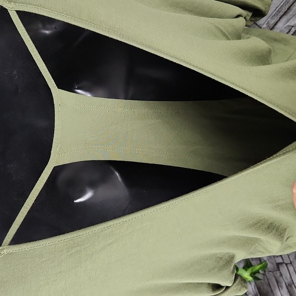 Venus Racerback Top - Picture 4 of 8